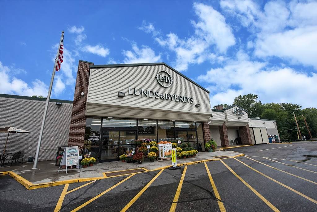 Lunds & Byerlys Navarre | meal takeaway | 3333 Shoreline Dr, Wayzata, MN 55391, USA | 9524718473 OR +1 952-471-8473
