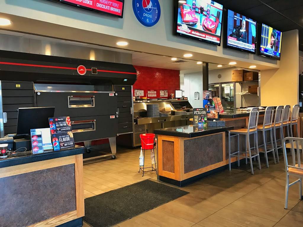 Pizza Hut 1659 S b Rd, Wichita, KS 67207, USA