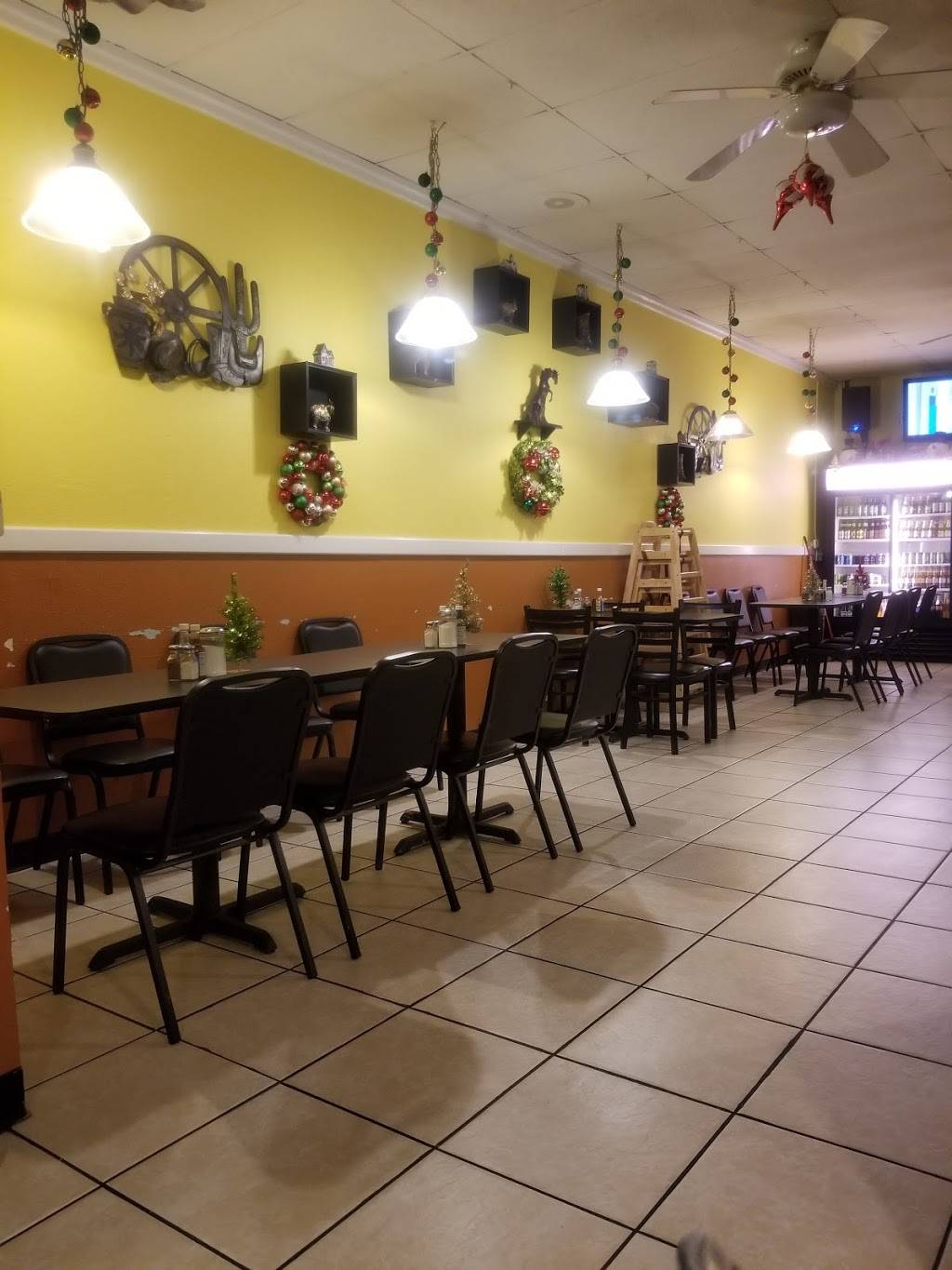 Pupuseria y Taqueria El Sabor De Mi Tierra | 1948 Diamond Springs Rd