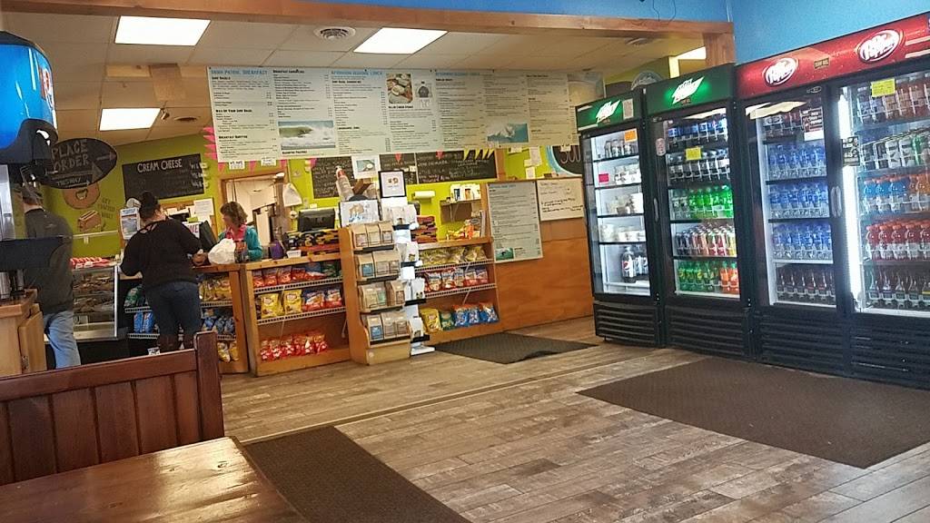Surf Bagel Restaurant | bakery | 17382 Coastal Hwy, Lewes, DE 19958, USA | 3026441822 OR +1 302-644-1822