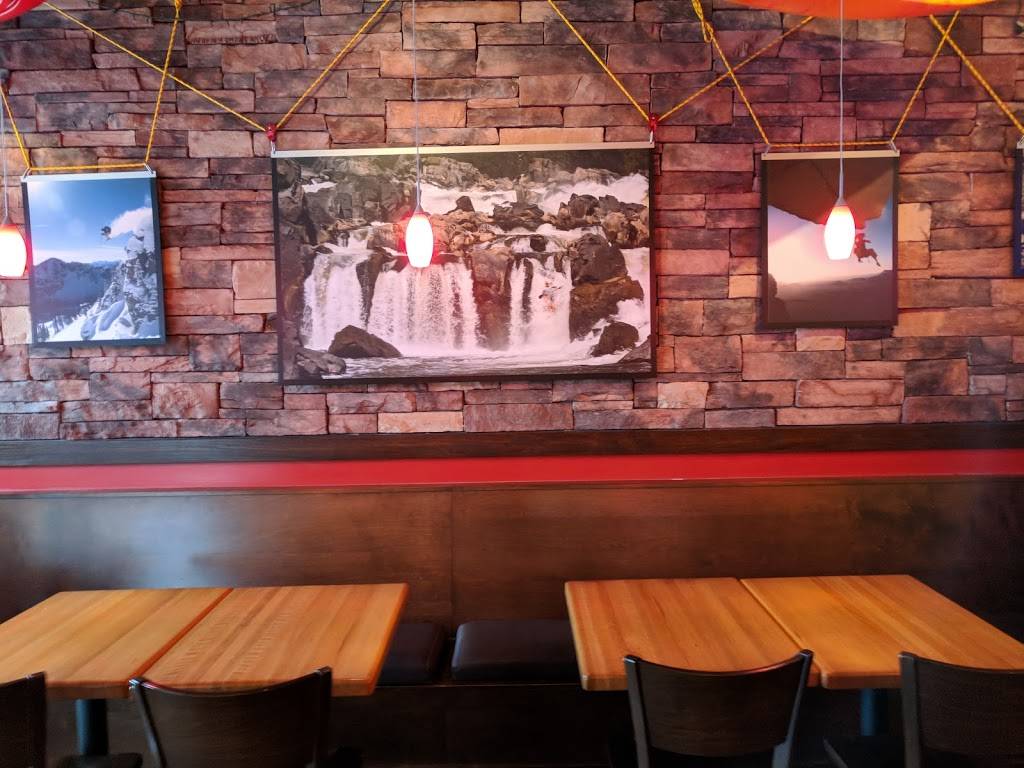 Extreme Pizza | meal takeaway | 1419 S Fern St, Arlington, VA 22202, USA | 7032711020 OR +1 703-271-1020