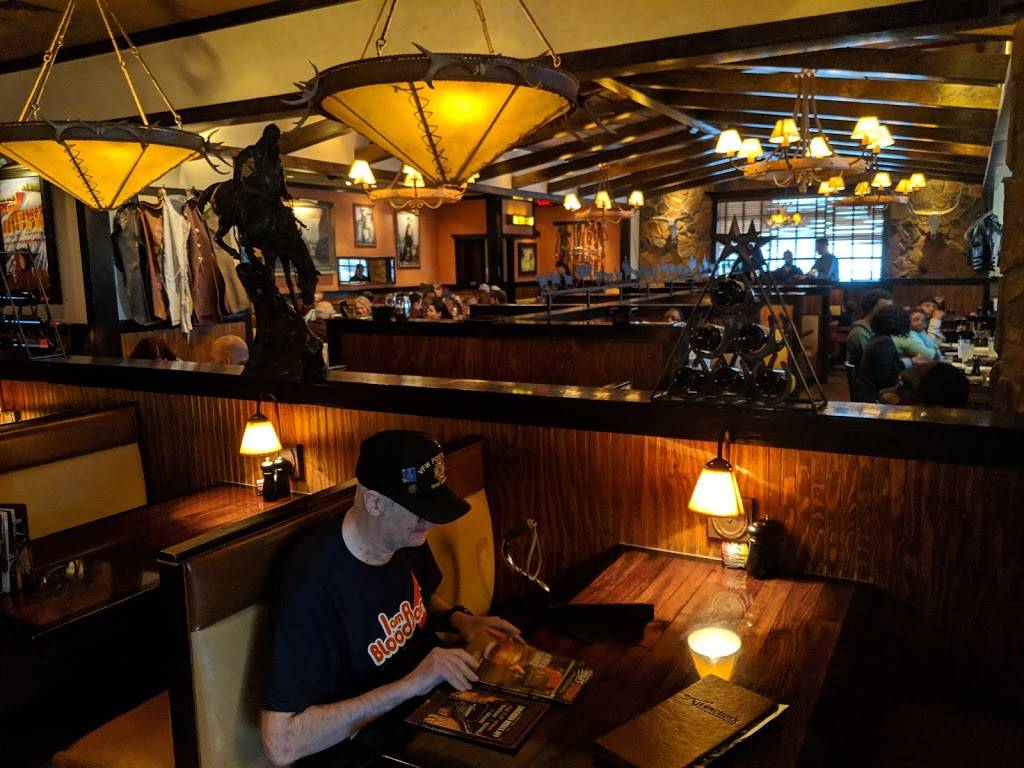 LongHorn Steakhouse | meal takeaway | 1706 Parkway, Sevierville, TN 37862, USA | 8654280961 OR +1 865-428-0961