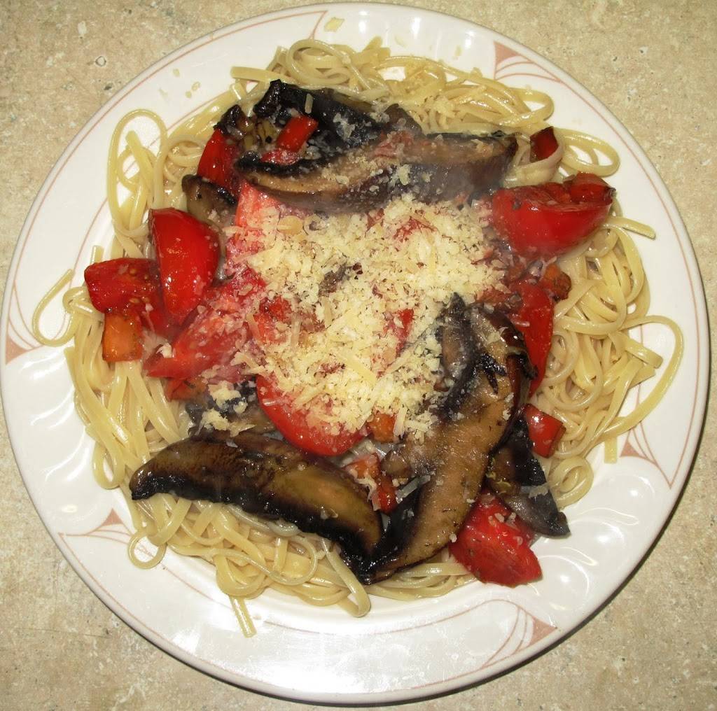 DiMaios Ristorante | restaurant | 106 Main St, Rural Valley, PA 16249, USA | 7247832299 OR +1 724-783-2299