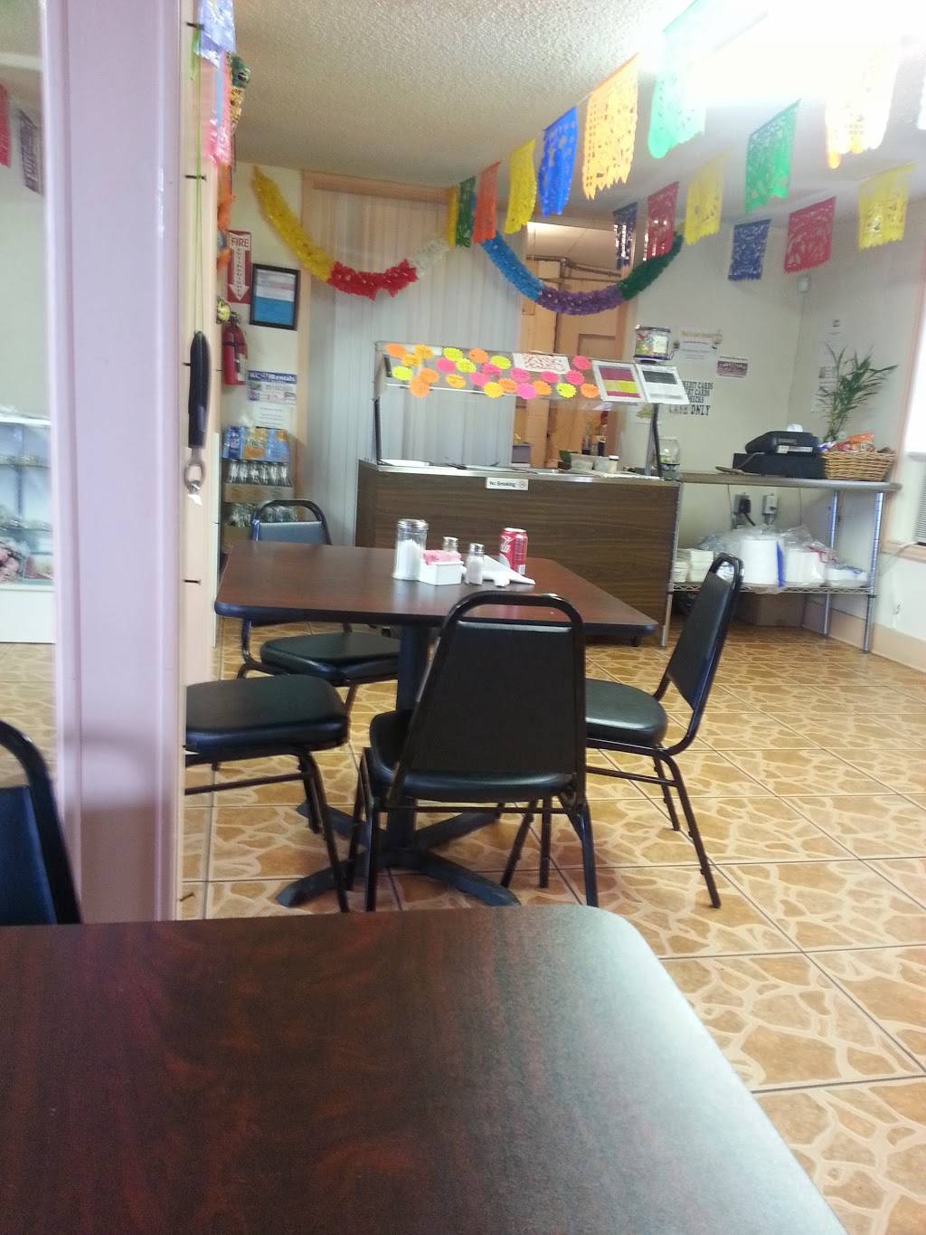 Monterrey Cafe | cafe | 723 Broadway St, Port Lavaca, TX 77979, USA | 3615521182 OR +1 361-552-1182