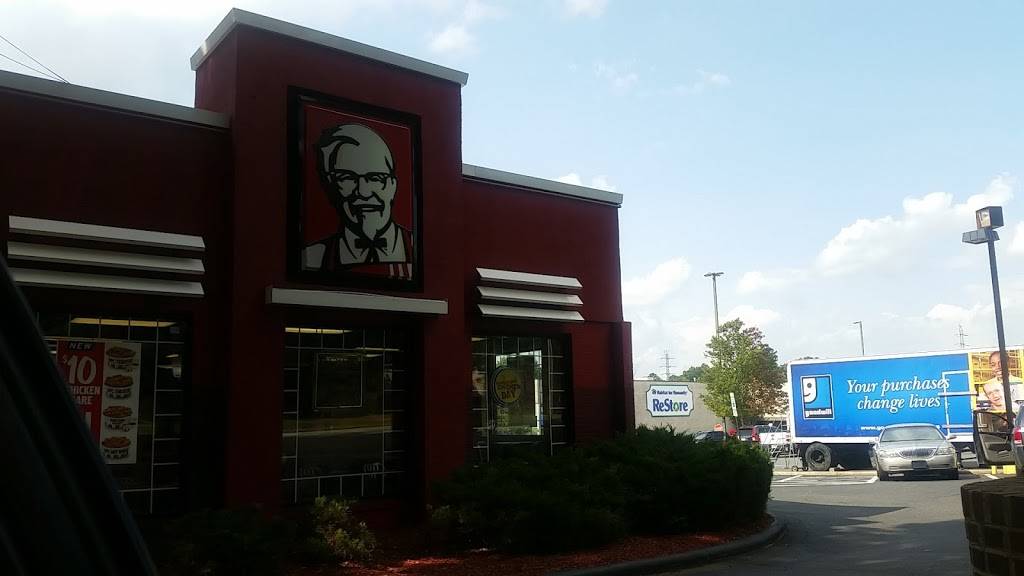 KFC | restaurant | 1101 N Wendover Rd, Charlotte, NC 28211, USA | 7043665295 OR +1 704-366-5295