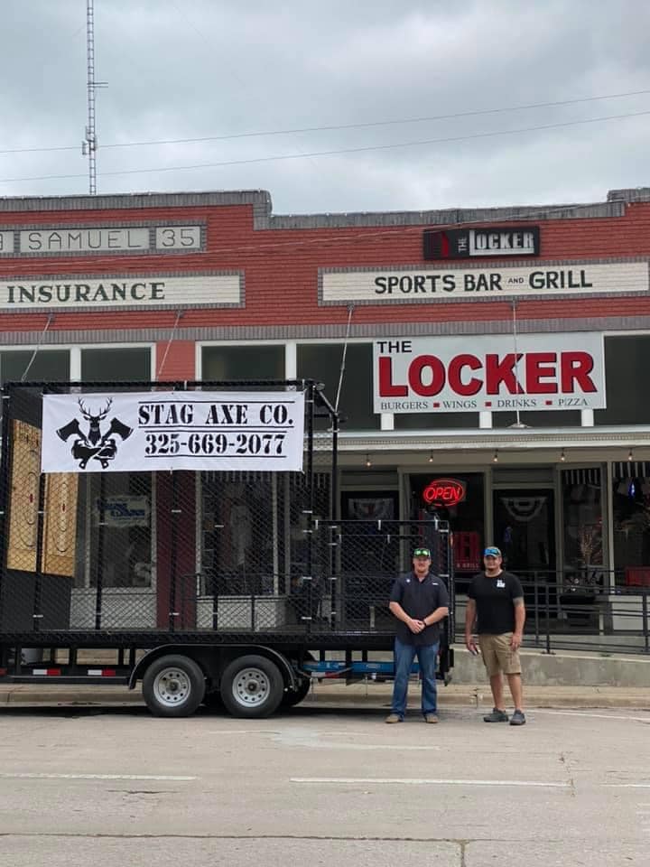 The Locker Sports Bar & Grill | restaurant | 109 N Church St, Brady, TX 76825, USA | 3255972090 OR +1 325-597-2090