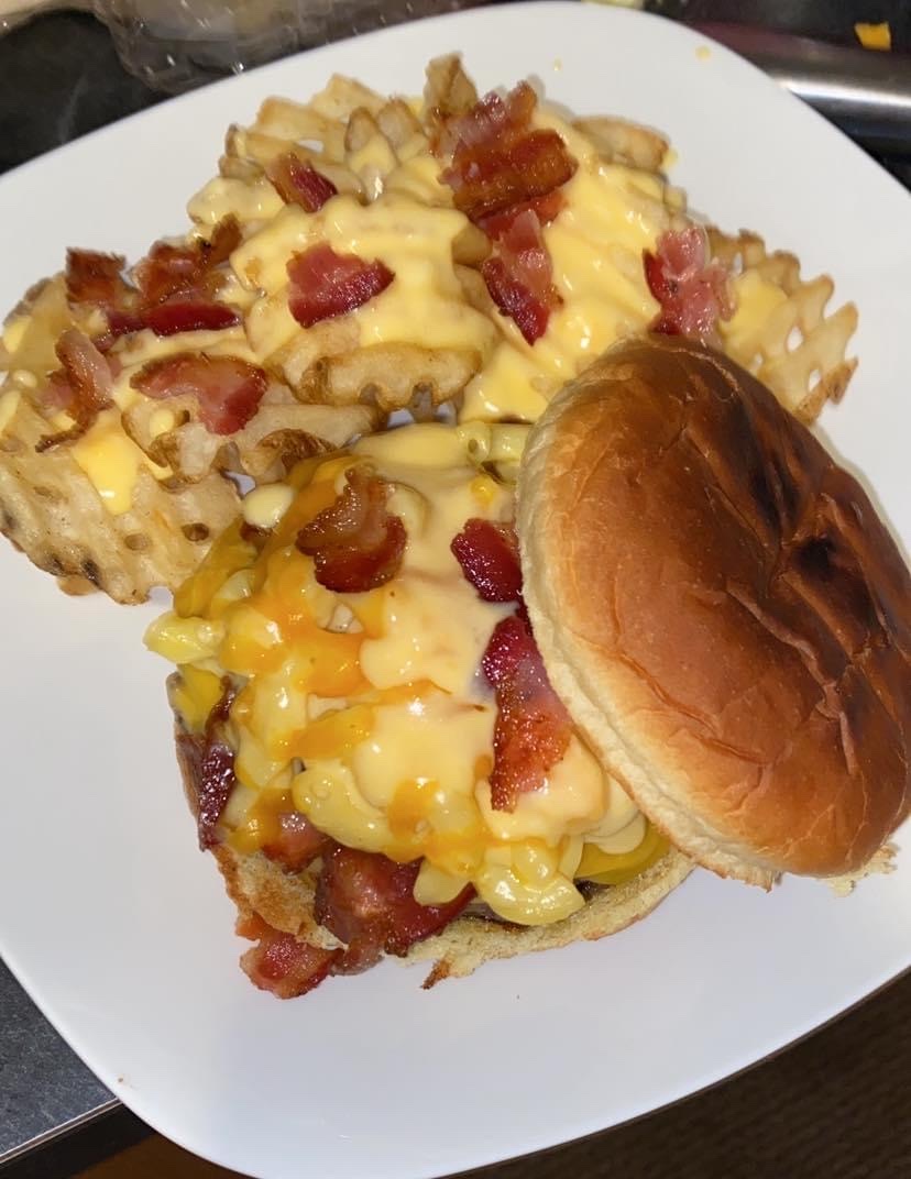 Specialtee’s kitchen | restaurant | Tobyhanna shopping plaza 970, PA-196, Tobyhanna, PA 18466, USA | 5702439605 OR +1 570-243-9605