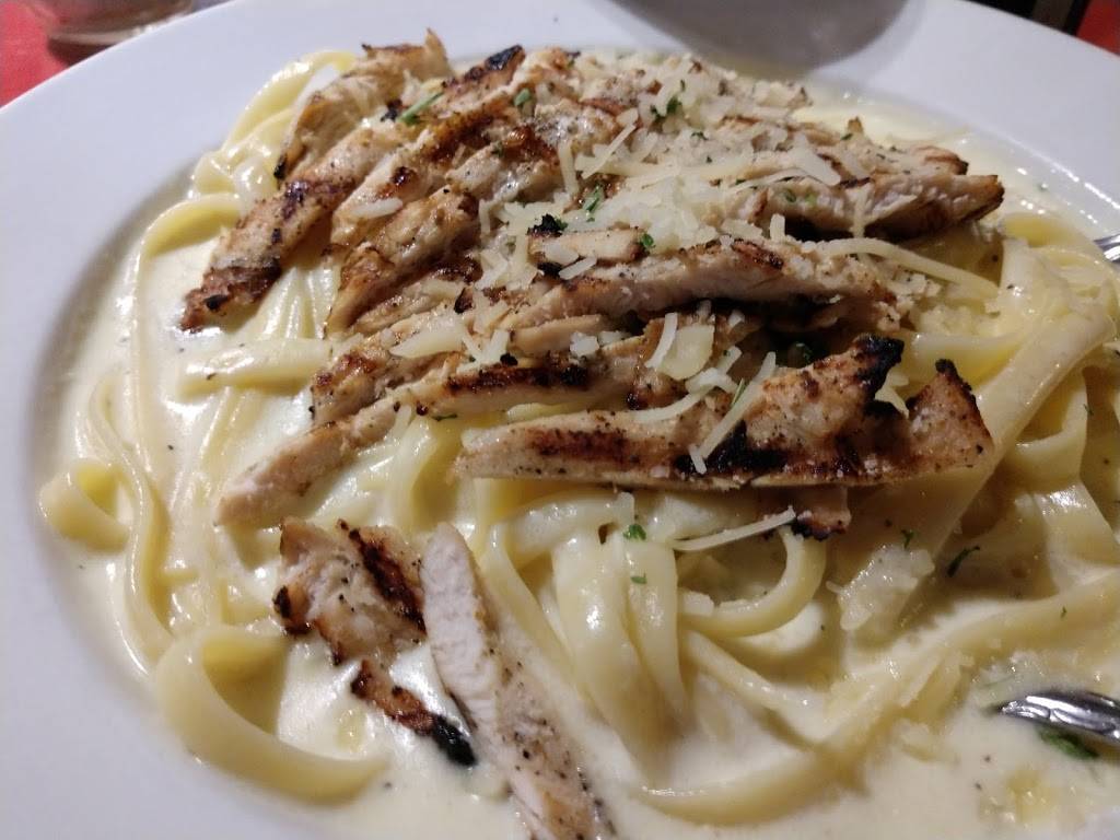 Diciccos Italian Restaurant | restaurant | 516 S I St, Madera, CA 93637, USA | 5596742435 OR +1 559-674-2435