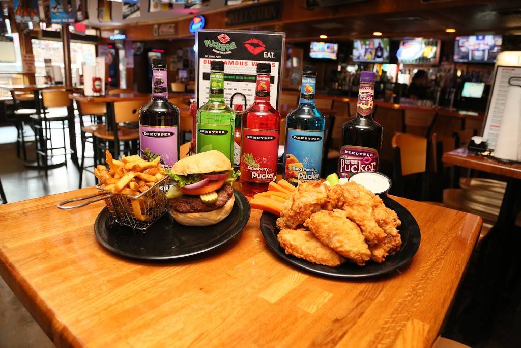 Puckers Sports Grill 745 Parkway 9, Gatlinburg, TN 37738, USA