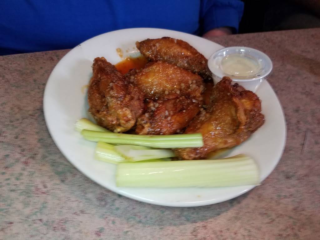 Palmerton Hotel | restaurant | 304 Delaware Ave, Palmerton, PA 18071, USA | 6108265454 OR +1 610-826-5454