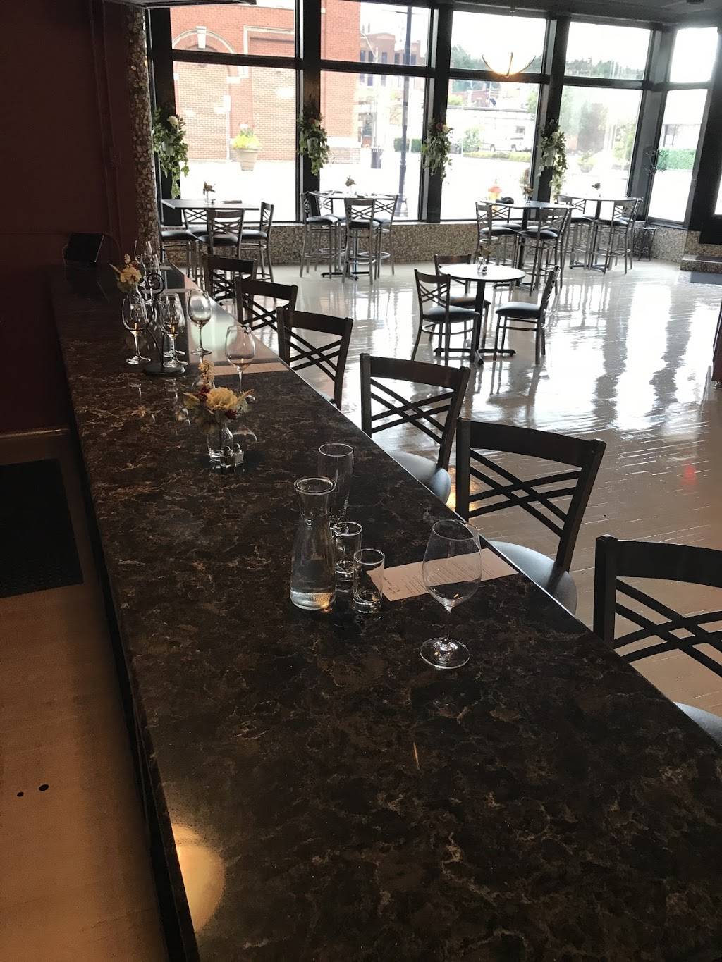 Vinami Zanesville | restaurant | 333 Market St, Zanesville, OH 43701, USA | 7404870700 OR +1 740-487-0700
