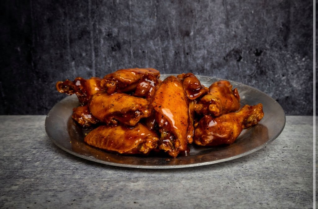 Toss Em Wing Factory | meal takeaway | 2053 W Ave J, Lancaster, CA 93536, USA | 6617231200 OR +1 661-723-1200
