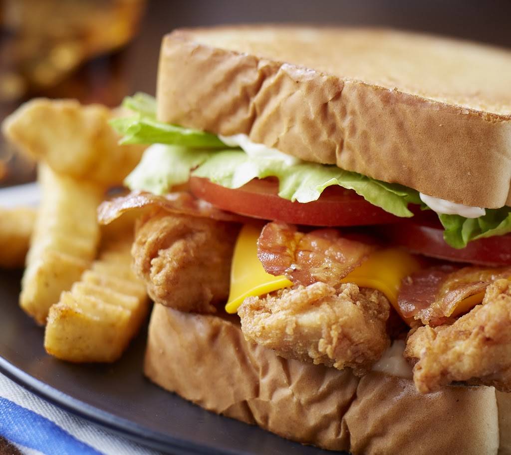Zaxbys Chicken Fingers & Buffalo Wings | restaurant | 2540 N Main St, Crossville, TN 38555, USA | 9314568500 OR +1 931-456-8500