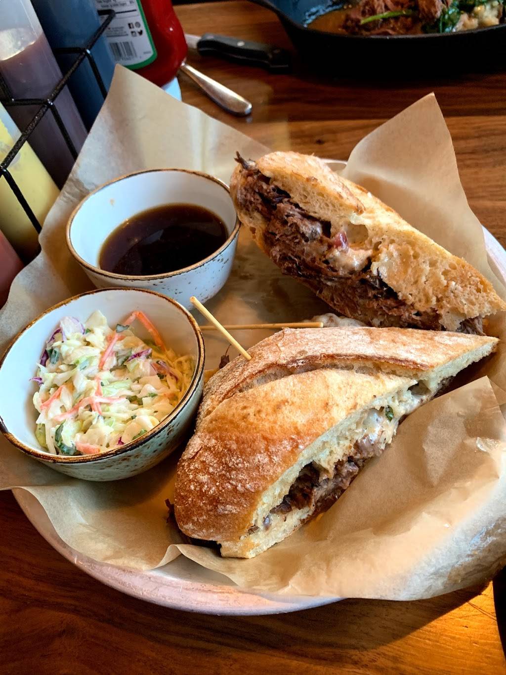lazy-dog-restaurant-bar-7605-north-academy-boulevard-market-at