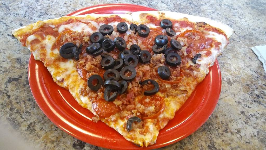Courthouse Pizzeria | meal delivery | 2 Public Square, Medina, OH 44256, USA | 3309521743 OR +1 330-952-1743