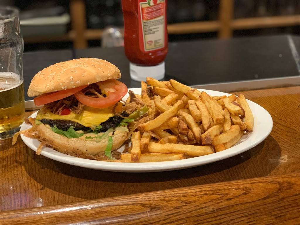 The Duke On Sydenham | restaurant | 51 Front St E, Strathroy, ON N7G 1Y5, Canada | 5192459111 OR +1 519-245-9111