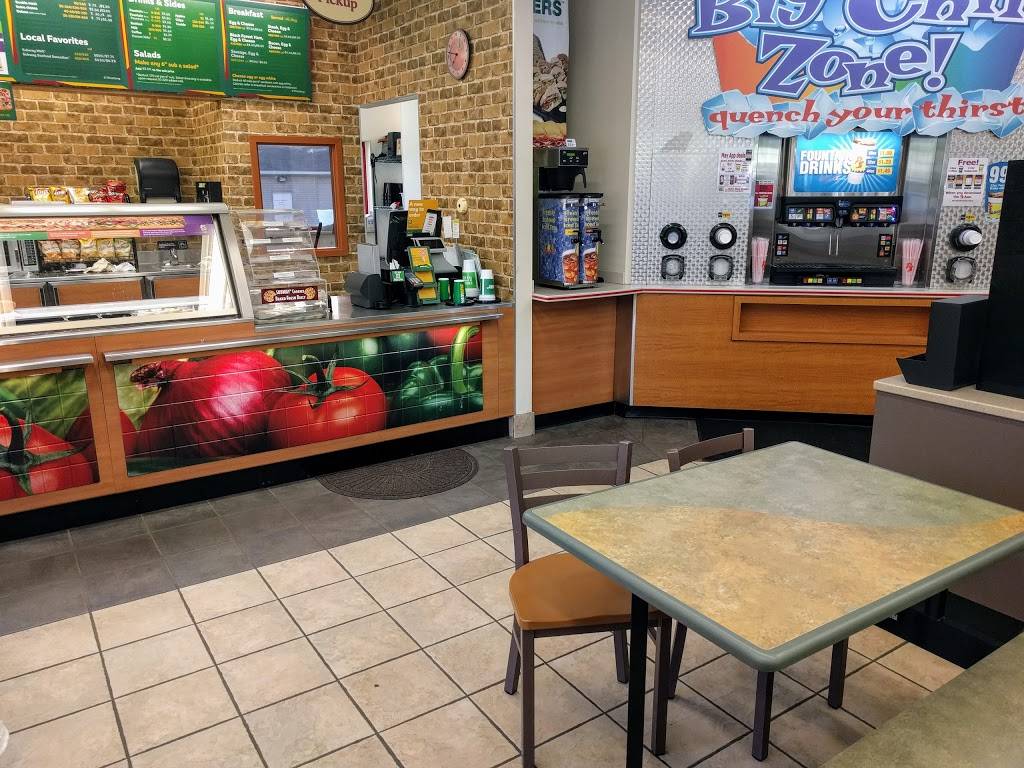 Subway | restaurant | 1502 Cooper St, Jackson, MI 49202, USA | 5177876644 OR +1 517-787-6644