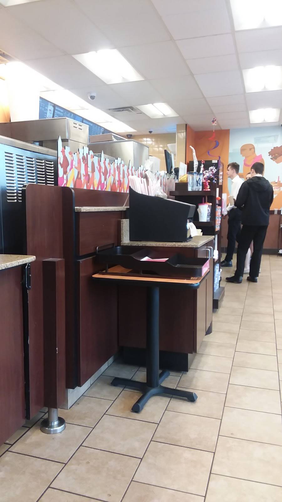 Dunkin | bakery | 810 W. Broadway, Fulton, NY 13069, USA | 3155927893 OR +1 315-592-7893