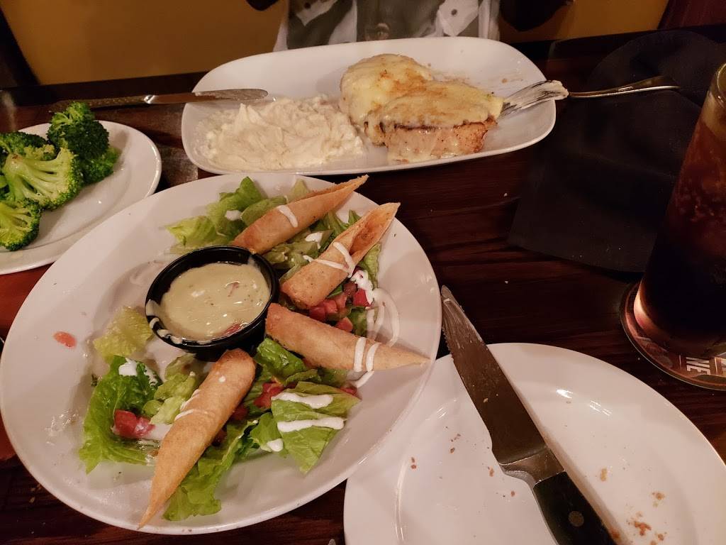 LongHorn Steakhouse | meal takeaway | 3581 S Houston Levee Rd, Collierville, TN 38017, USA | 9018619529 OR +1 901-861-9529