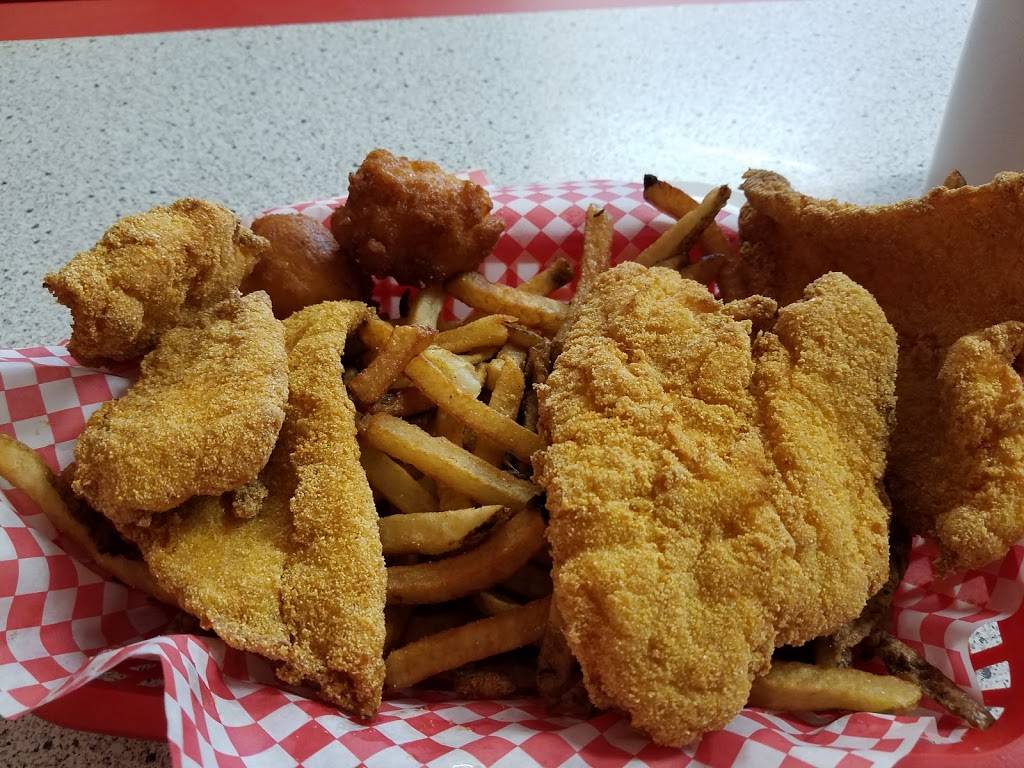 Olde Feed Barn | restaurant | 702 E Cherokee Ave, Sallisaw, OK 74955, USA | 9187760609 OR +1 918-776-0609
