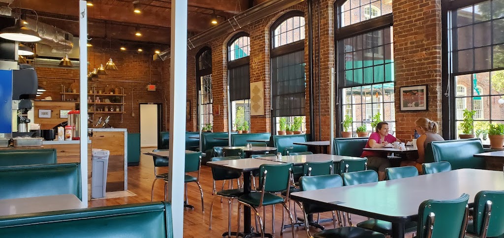 Grata Diner | restaurant | 200 N Greensboro St Suite B12, Carrboro, NC 27510, United States | 9192407000 OR +1 919-240-7000