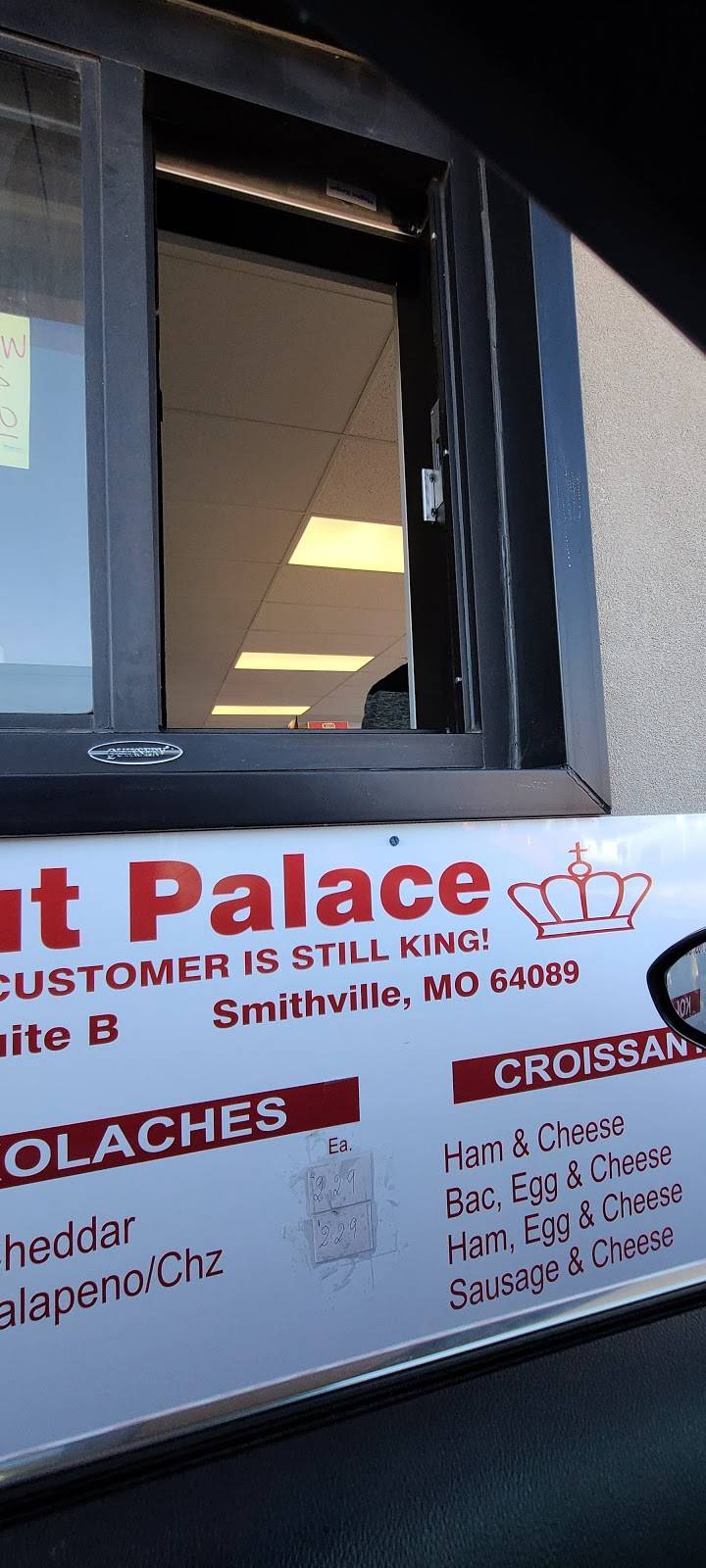 Donut Palace | restaurant | 125 US-169, Smithville, MO 64089, USA | 8163436063 OR +1 816-343-6063