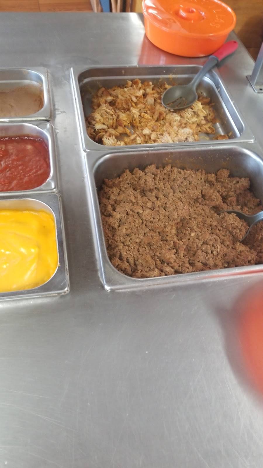 Maverics Place | restaurant | 406 KY-79, McDaniels, KY 40152, USA | 2709024466 OR +1 270-902-4466