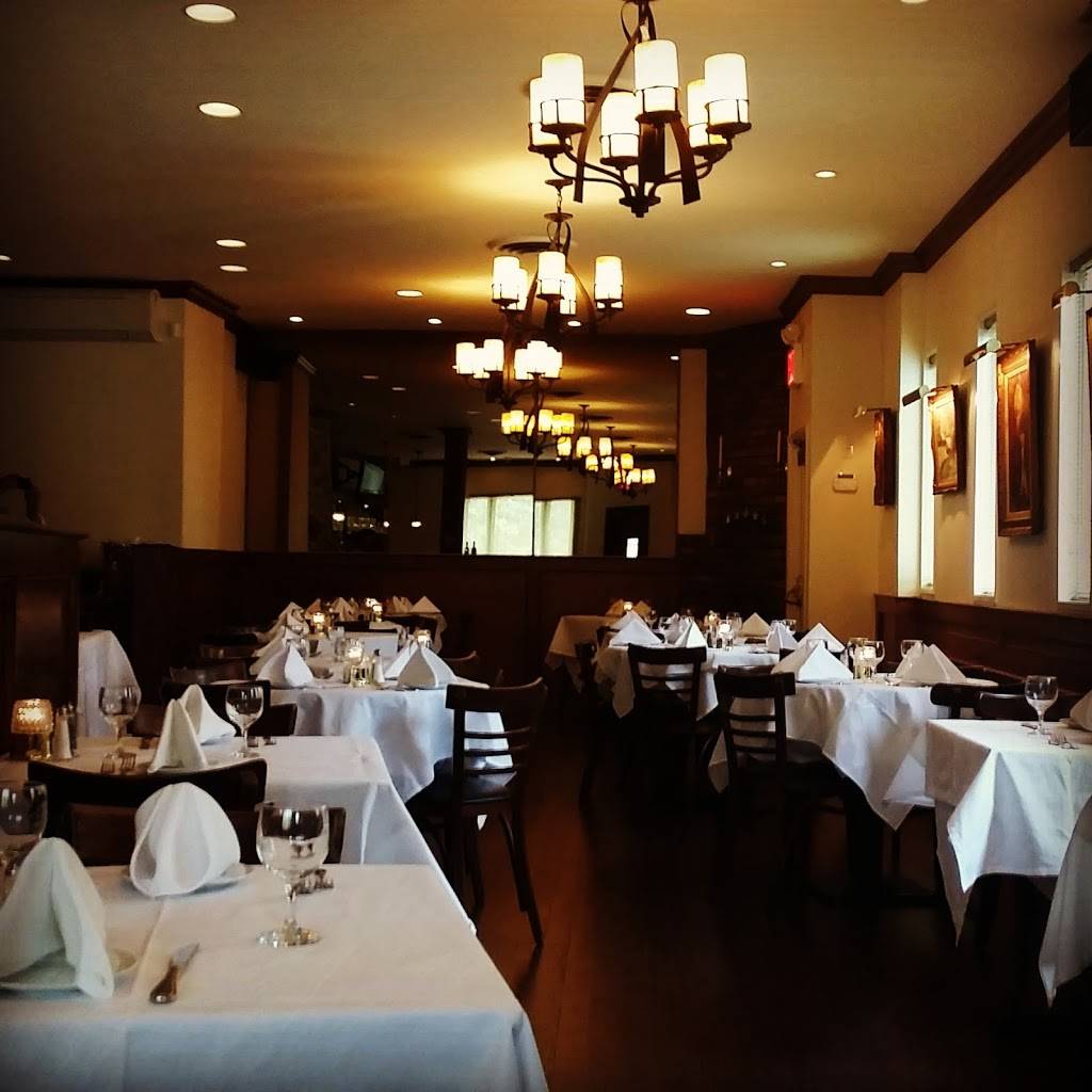 Erin's Isle 15403 Cross Island Pkwy, Whitestone, NY 11357, USA