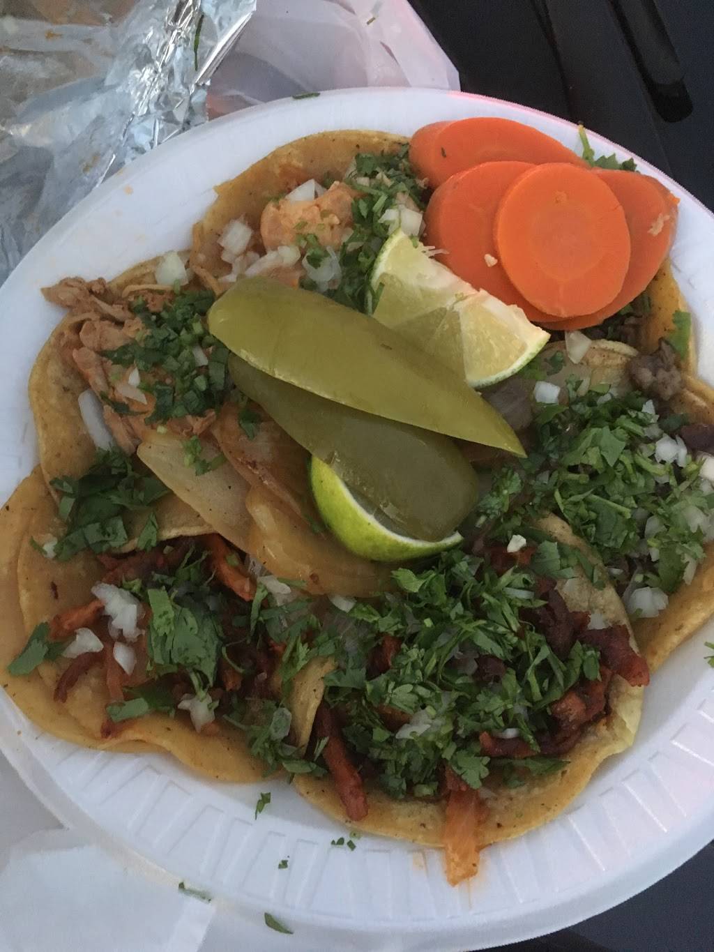 Tacos Los Tres Reyes - Restaurant | Old Tully Rd, San Jose, CA 95111, USA