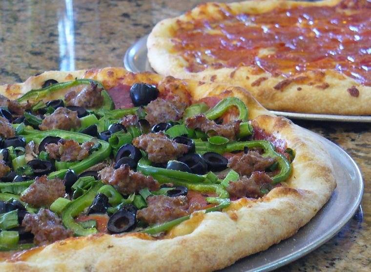 Red Boy Pizza | meal delivery | 2044 4th St, San Rafael, CA 94901, USA | 4152580420 OR +1 415-258-0420