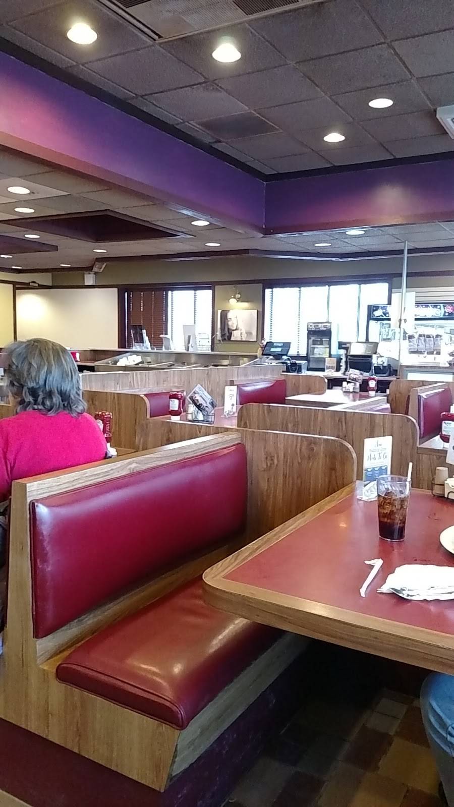Kings Family Restaurants | restaurant | 16 Hilltop Plaza, Kittanning, PA 16201, USA | 7245453340 OR +1 724-545-3340