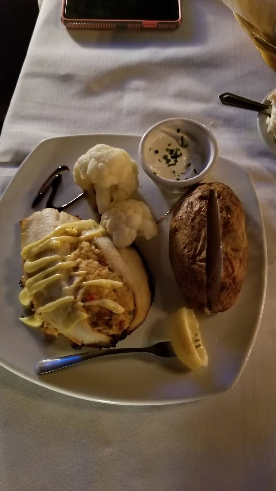 Inn At Maple Grove | restaurant | 2165 State St, Alburtis, PA 18011, USA | 6106824346 OR +1 610-682-4346