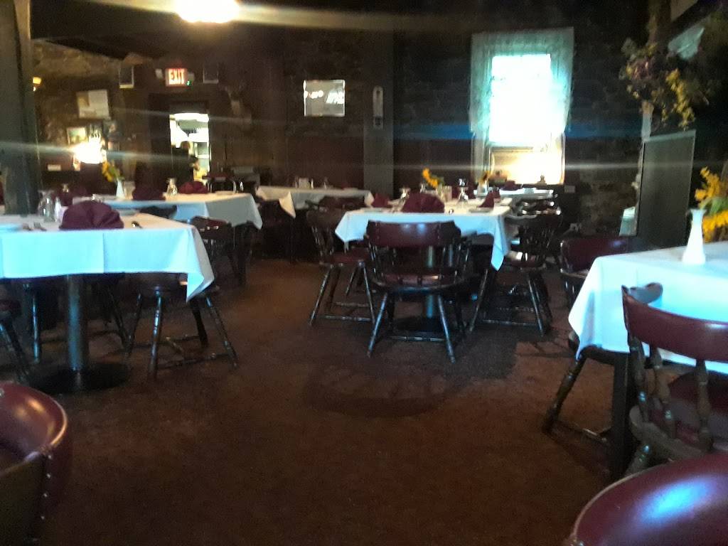 Inn At Maple Grove | restaurant | 2165 State St, Alburtis, PA 18011, USA | 6106824346 OR +1 610-682-4346