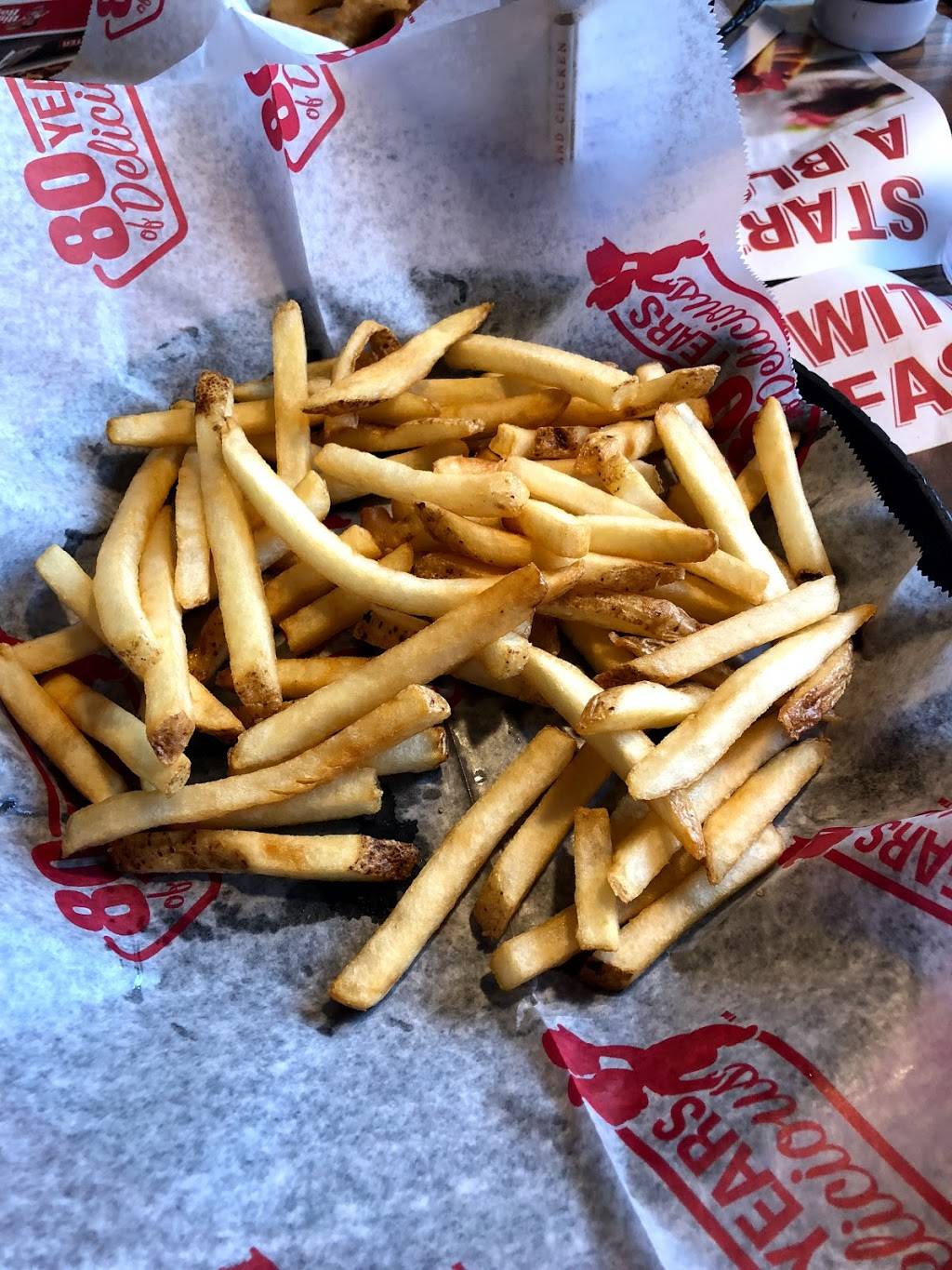 Big Boy | restaurant | 195 US-2, St Ignace, MI 49781, USA | 9069842400 OR +1 906-984-2400