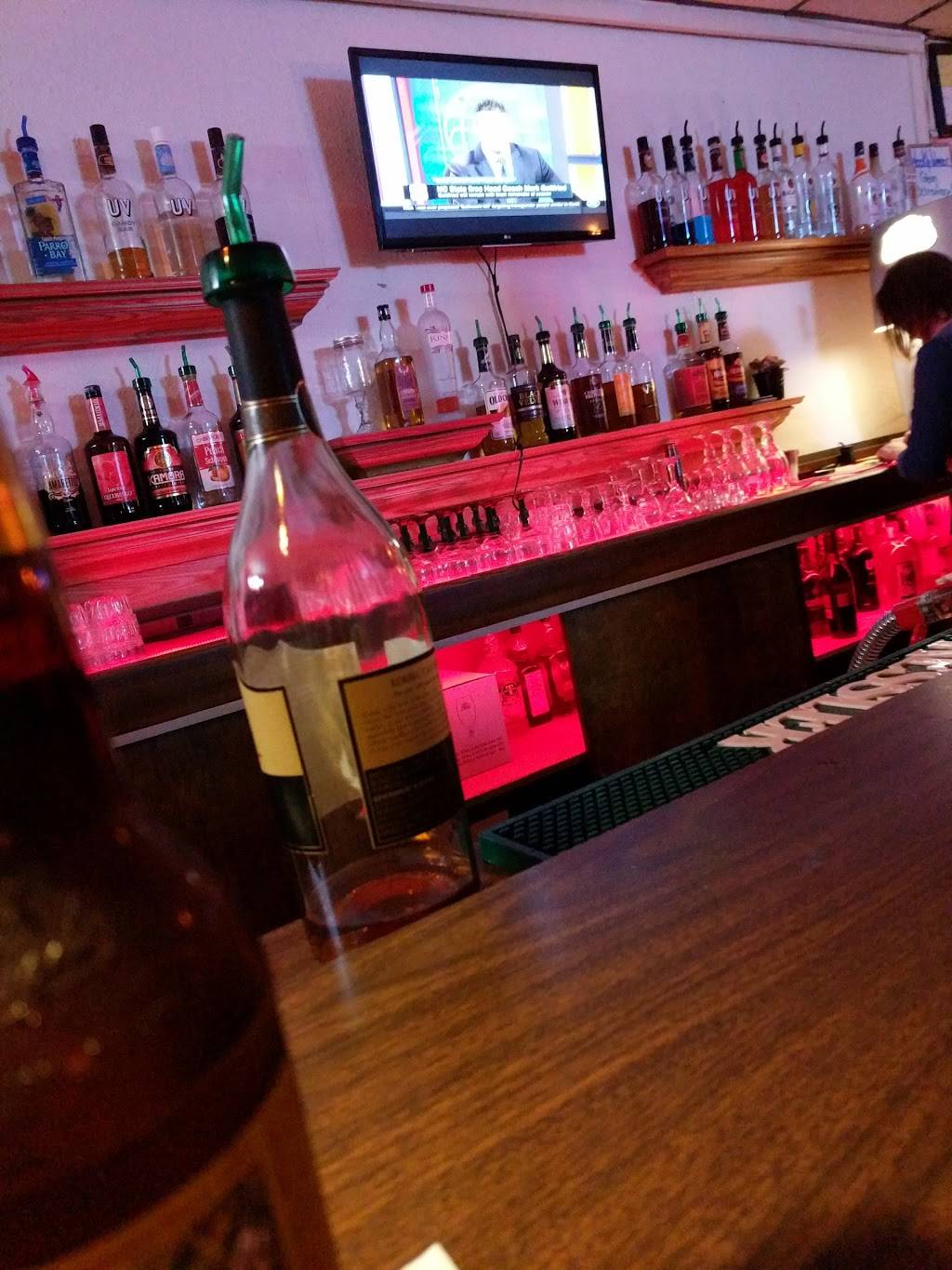 The Pub | restaurant | 333 Dayton St, Mayville, WI 53050, USA | 9203879951 OR +1 920-387-9951