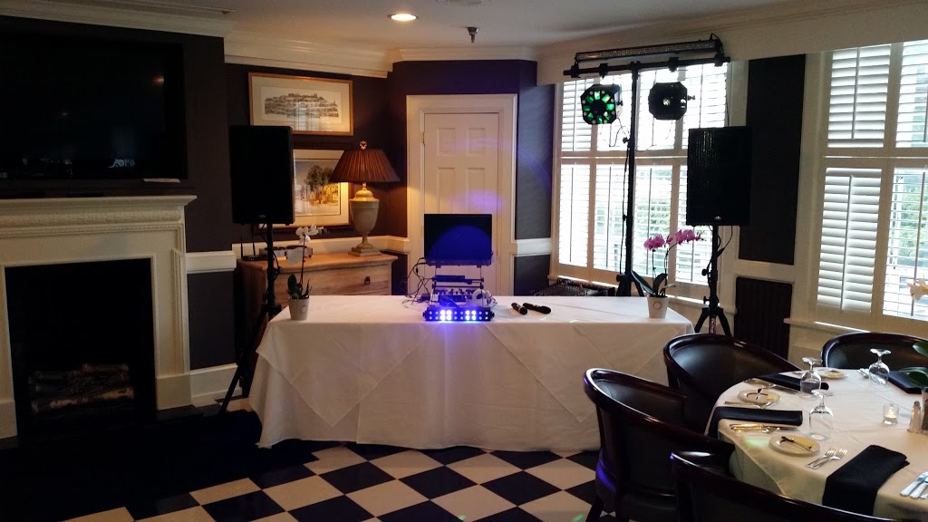 String & Splinter Club Inc | restaurant | 305 W High Ave, High Point, NC 27260, USA | 3368828191 OR +1 336-882-8191