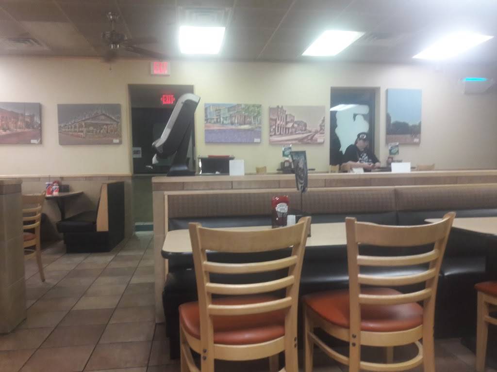 Dairy Queen Store | restaurant | 201 E Audie Murphy Pkwy, Farmersville, TX 75442, USA | 9727828492 OR +1 972-782-8492