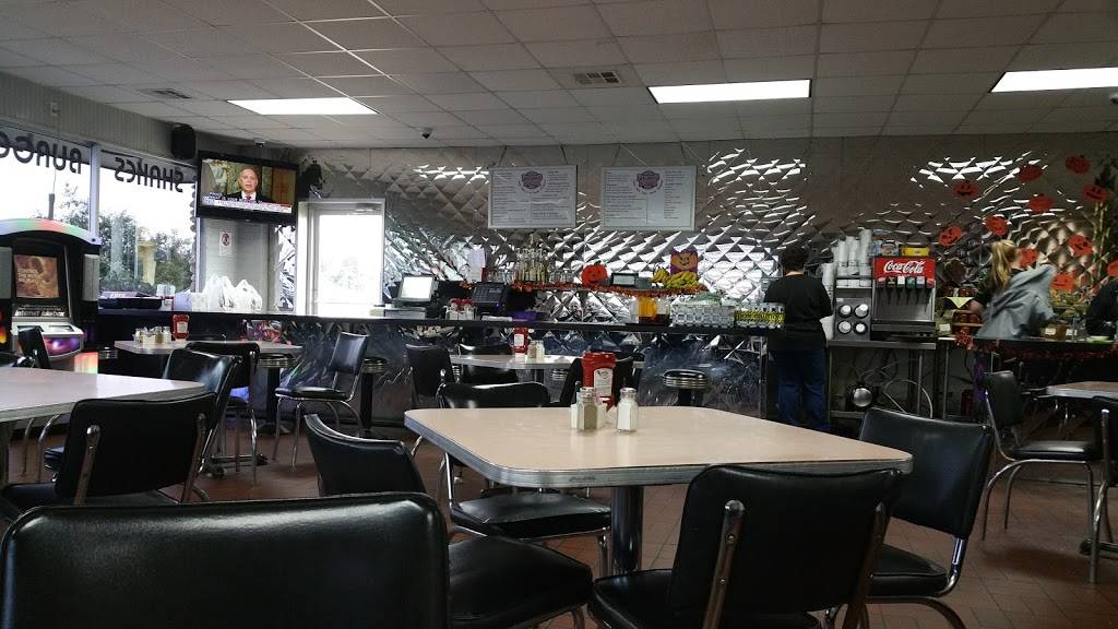 Pontes Diner | restaurant | 680 US-84, Fairfield, TX 75840, USA | 9033895555 OR +1 903-389-5555
