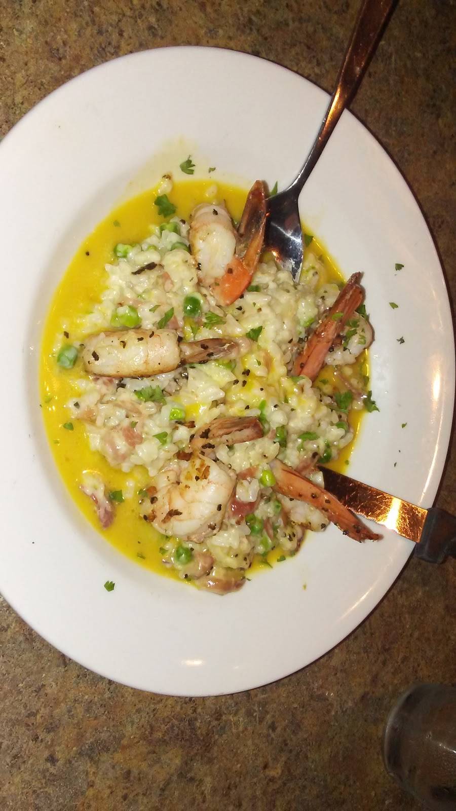 DAmicos Restaurant | restaurant | 2 Linden St, Plainville, CT 06062, USA | 8607475177 OR +1 860-747-5177