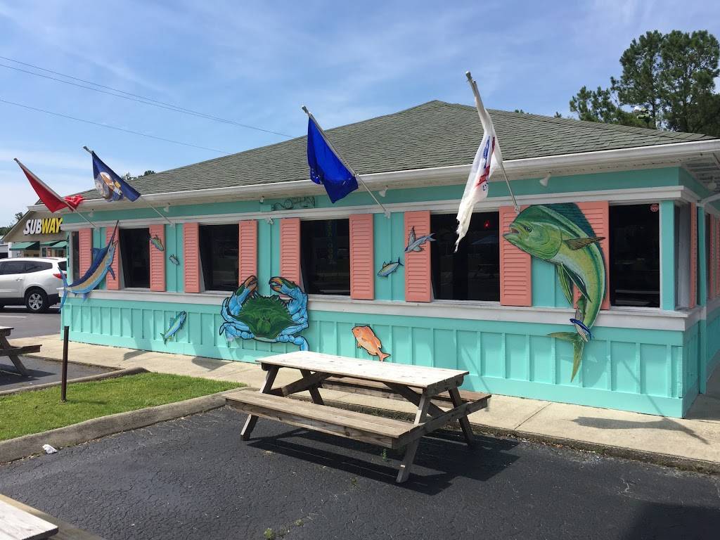 Crabby Pattys | restaurant | 411 W Main St, Havelock, NC 28532, USA | 2524441211 OR +1 252-444-1211