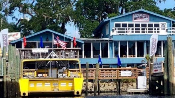 Capt Juels Hurricane Restaurant | restaurant | 4499 Mineola Ave, Little River, SC 29566, USA | 8432492211 OR +1 843-249-2211