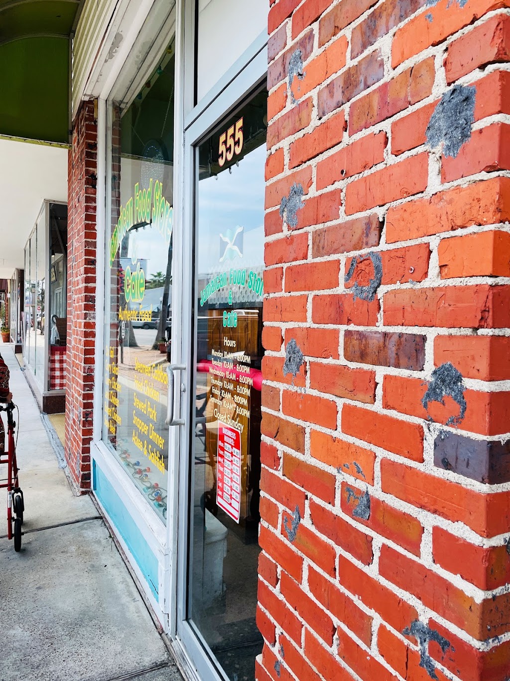 Jamaican Food Store & Cafe | cafe | 555 Harrison Ave, Panama City, FL 32401, USA | 8502153571 OR +1 850-215-3571