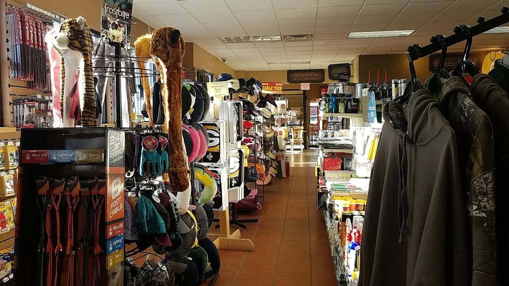 Columbus West Travel Center | bakery | 2200 W James St, Columbus, WI 53925, USA | 9206239740 OR +1 920-623-9740
