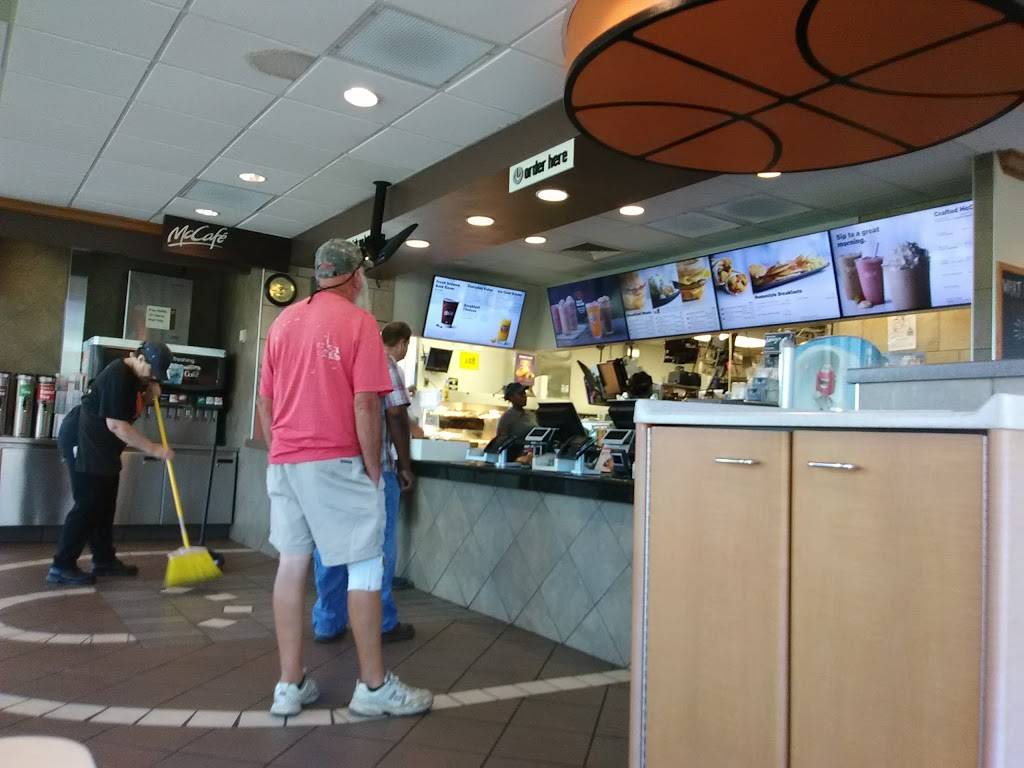McDonalds | cafe | 1921 Neuse Blvd, New Bern, NC 28560, USA | 2526333320 OR +1 252-633-3320