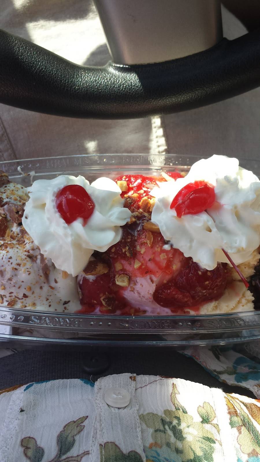 Braums Ice Cream & Burger Restaurant | restaurant | 1500 Zero St, Fort Smith, AR 72901, USA | 4796465920 OR +1 479-646-5920