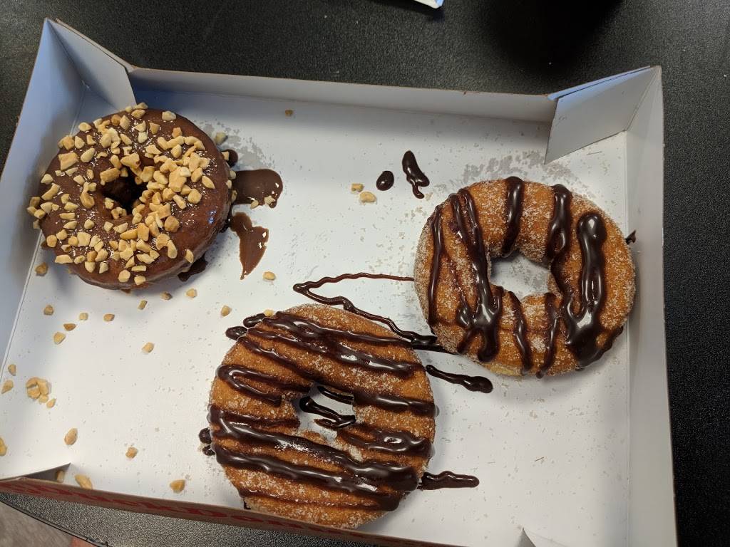 Duck Donuts | bakery | 890 William Hilton Pkwy #70, Hilton Head Island, SC 29928, USA | 8438423825 OR +1 843-842-3825