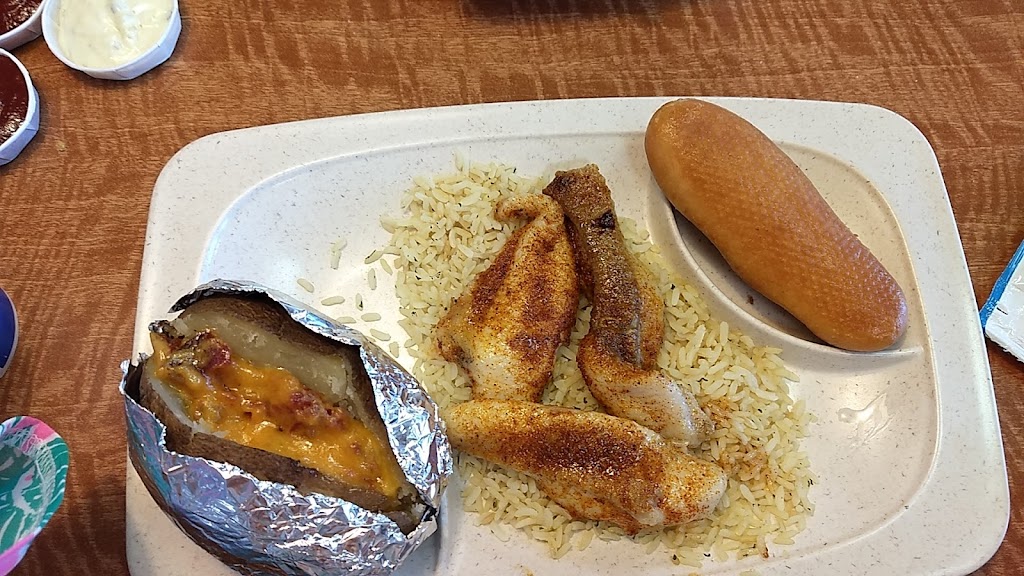 Captain Ds | restaurant | 116 US-231, Ozark, AL 36360, USA | 3347743363 OR +1 334-774-3363
