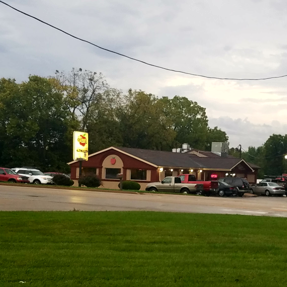 Red Apple | cafe | 1130 Franklin Grove Rd, Dixon, IL 61021, USA | 8152844549 OR +1 815-284-4549