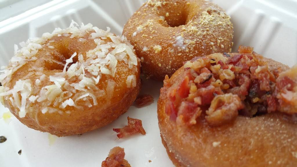 Sandy Pony Donuts | bakery | 6300 Maddox Blvd, Chincoteague, VA 23336, USA | 4104745885 OR +1 410-474-5885
