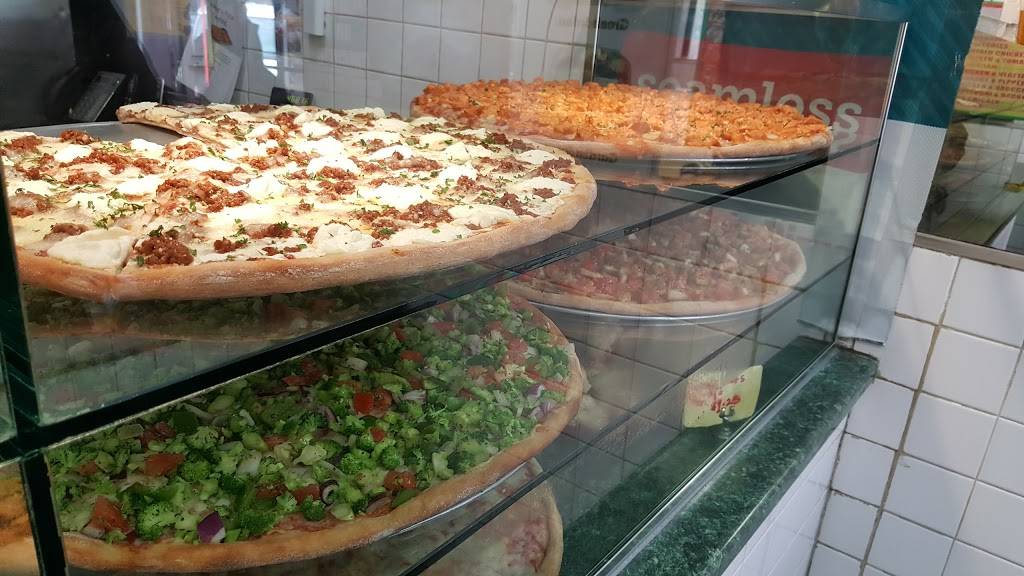 Dreamers Pizza | meal delivery | 1850 3rd Ave, New York, NY 10029, USA | 2129875414 OR +1 212-987-5414